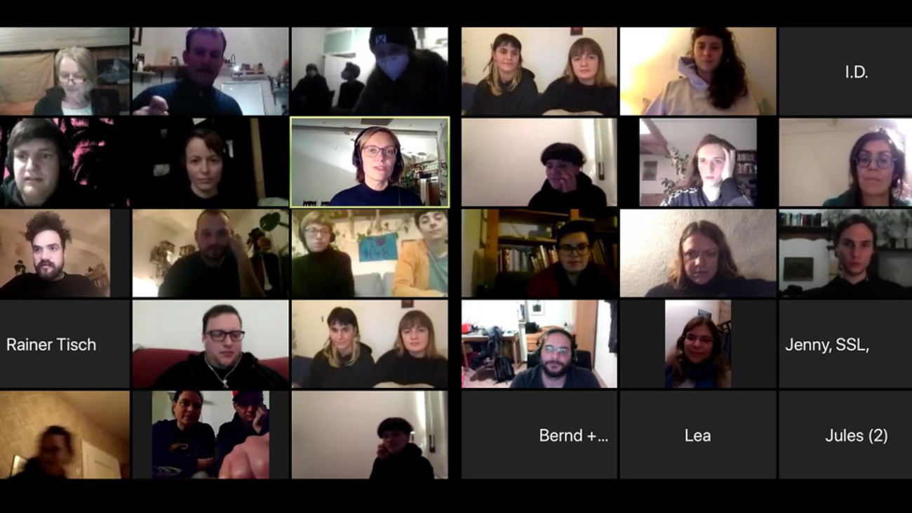 H48-Zoom-Gruppenfoto